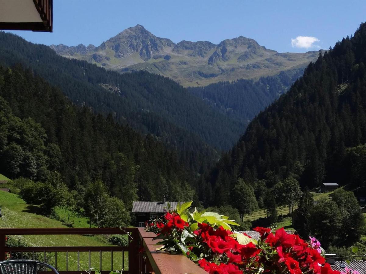Gaestehaus Fitsch - Ferienwohnung In Silbertal Exterior photo