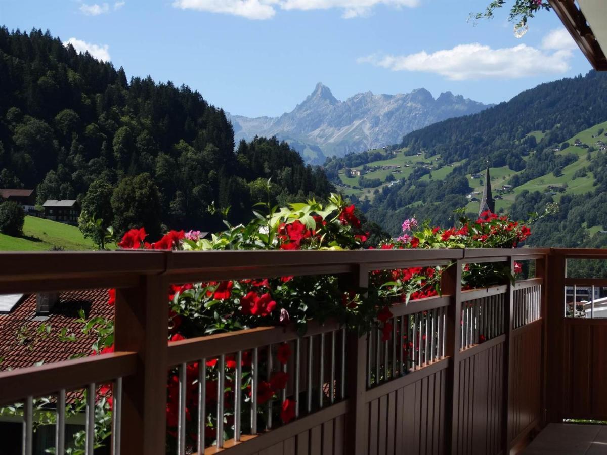 Gaestehaus Fitsch - Ferienwohnung In Silbertal Exterior photo